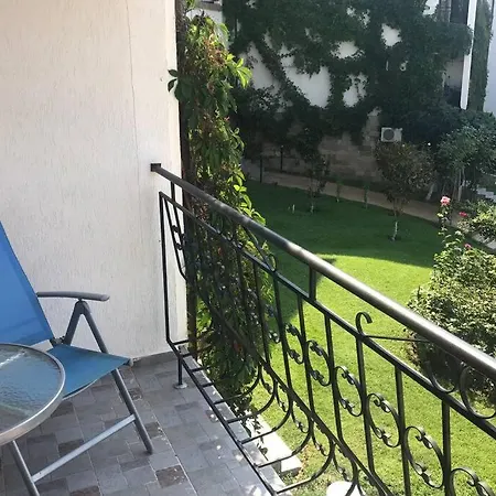 комфортное жильё в 250 метрах от моря ! Apartment Sveti Vlas